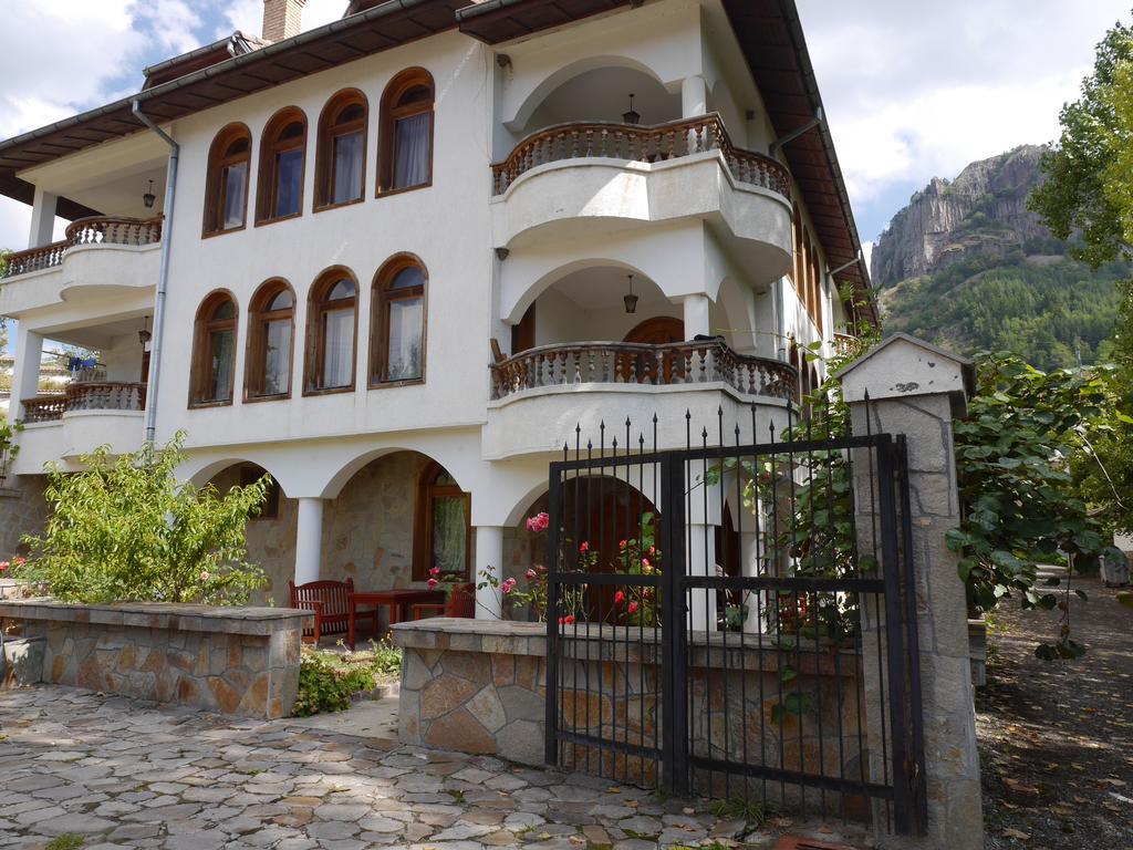 Family Hotel Silver Σμόλιαν Εξωτερικό φωτογραφία