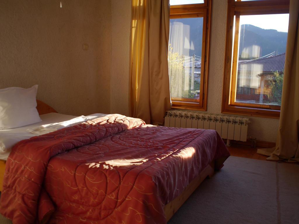 Family Hotel Silver Σμόλιαν Εξωτερικό φωτογραφία